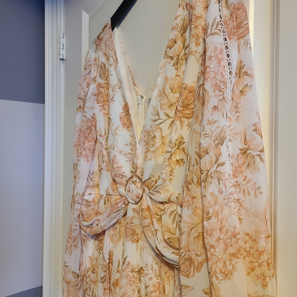 ForEver New Caterina Floral Ring-Detail Curve Mini Dress Size 14 - Picture 4 of 7